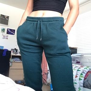 Comfy green sweatpants